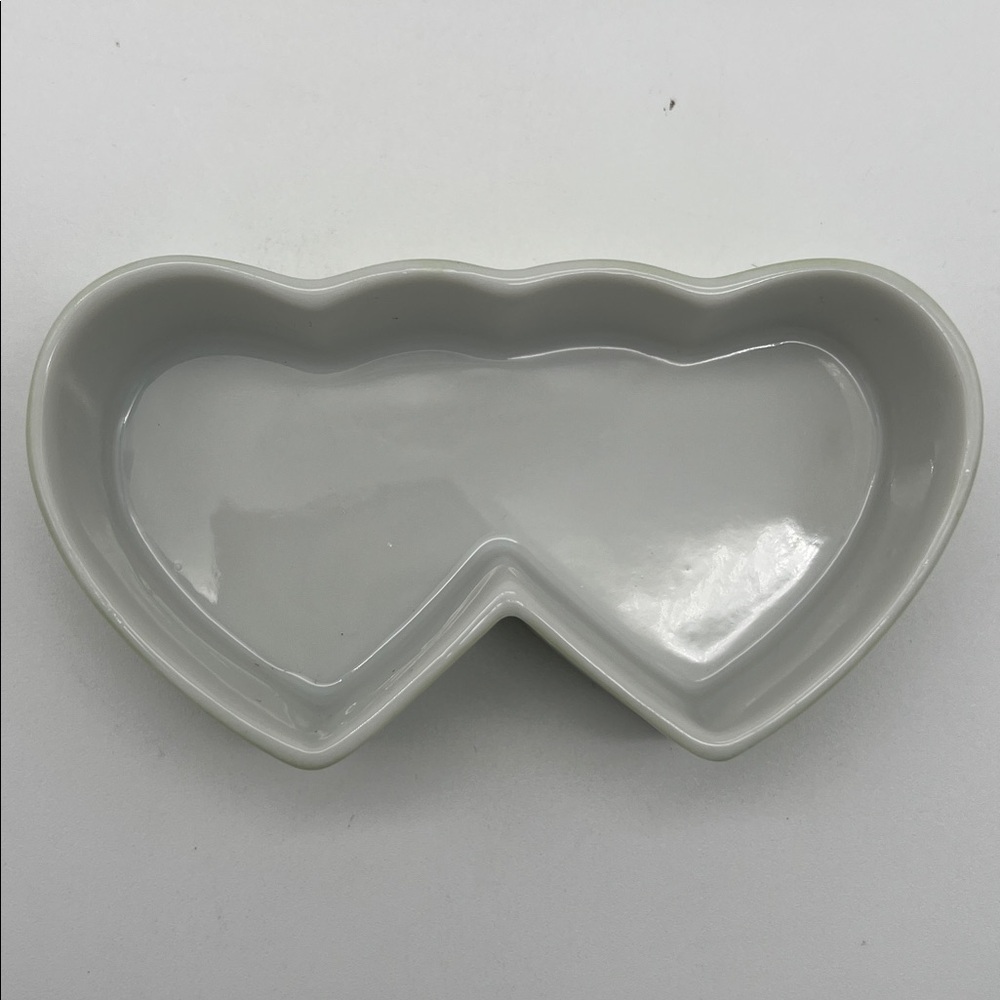 Vintage Hand-Painted Porcelain Rose Heart Trinket Box Signed Doris Strauser 1988 - Picture 9 of 12